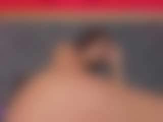YayaHilton's Live Sex Cam Show
