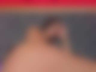 YayaHilton's Live Sex Cam Show