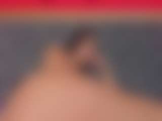 YayaHilton's Live Sex Cam Show