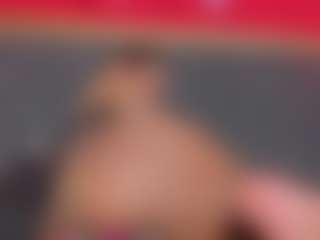 YayaHilton's Live Sex Cam Show