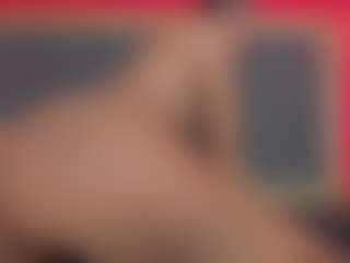 YayaHilton's Live Sex Cam Show