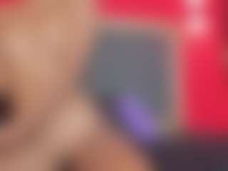 YayaHilton's Live Sex Cam Show