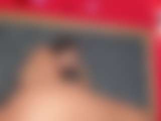 YayaHilton's Live Sex Cam Show
