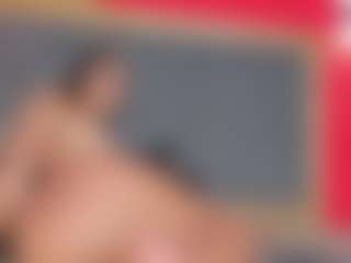 YayaHilton's Live Sex Cam Show