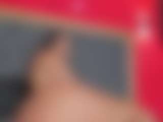 YayaHilton's Live Sex Cam Show