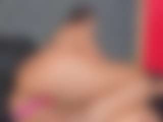 YayaHilton's Live Sex Cam Show