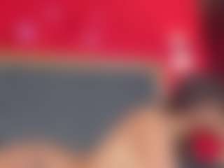 YayaHilton's Live Sex Cam Show