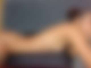 YayaHilton's Live Sex Cam Show