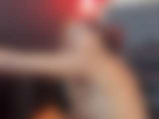 YayaHilton's Live Sex Cam Show
