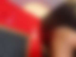 YayaHilton's Live Sex Cam Show