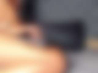 YayaHilton's Live Sex Cam Show