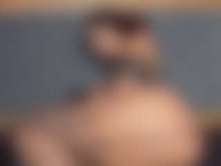 Live cam show with YayaHilton - Creampie on SxyPornLive