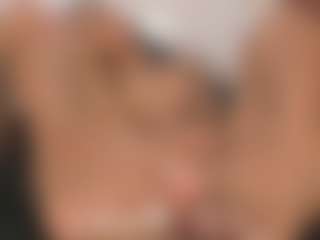 YayaHilton's Live Sex Cam Show