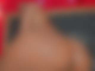 YayaHilton's Live Sex Cam Show