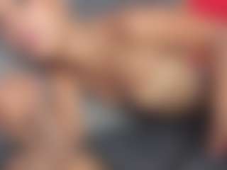 Live cam show with YayaHilton - Striptease on pussylord.com