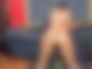 Live cam show with YayaHilton - Young Adult on SpunkLive
