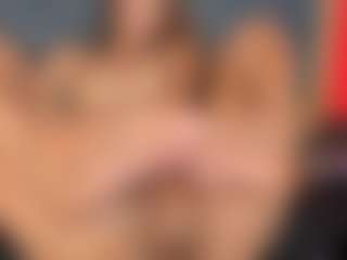 Live cam show with YayaHilton - Striptease on TeamSkeetLive