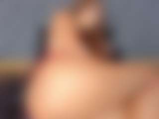 Live cam show with YayaHilton - Athletic on sexylive.show