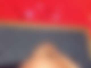 YayaHilton's Live Sex Cam Show