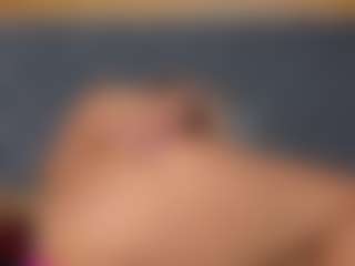 YayaHilton's Live Sex Cam Show
