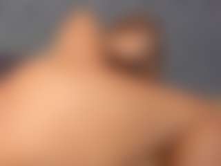 YayaHilton's Live Sex Cam Show