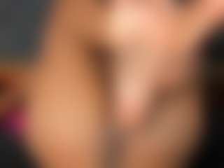 YayaHilton's Live Sex Cam Show