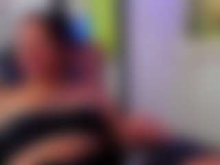Live cam show with ashley-17 - Ebony Petite on camtv