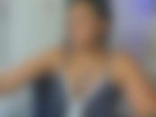 Live cam show with ashley-17 - Ebony on StripNow | colombia