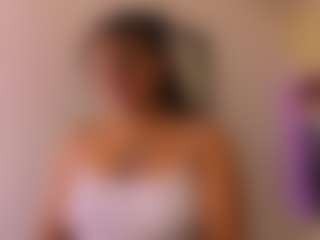 Live cam show with ashley-17 - Black Petite on Milfs Live
