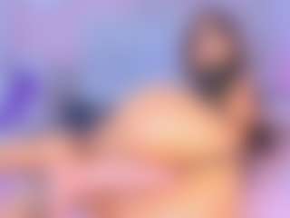 Live cam show with collett-t - Skinny on TeamSkeetLive