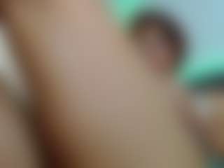 Live cam show with coralsantana - HD on Soda Cam