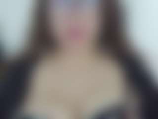 Live cam show with Curly-greeneyed - Ride Torso on fapnchat