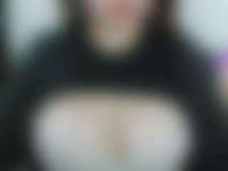 Curly-greeneyed's Live Sex Cam Show