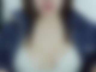 Live cam show with Curly-greeneyed - Green Eyes on friskycurves.com