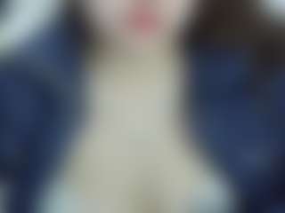 Live cam show with Curly-greeneyed - Green Eyes on live18s.com