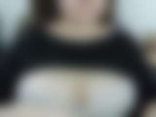 Live cam show with Curly-greeneyed - Green Eyes on xheatlive.com