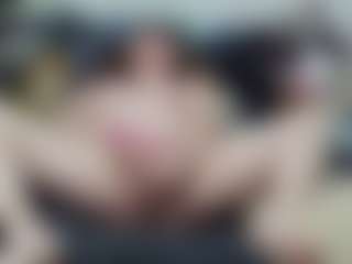 Curly-greeneyed's Live Sex Cam Show