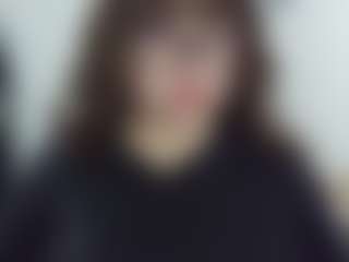 Live cam show with Curly-greeneyed - Green Eyes on Hubzter Live