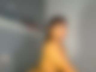 miachanel421's Live Sex Cam Show