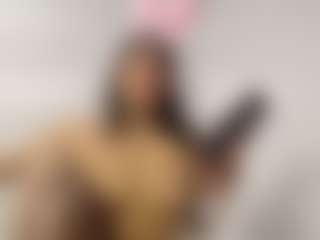 miachanel421's Live Sex Cam Show