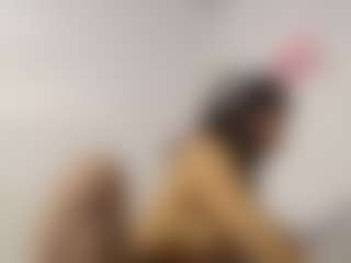 miachanel421's Live Sex Cam Show