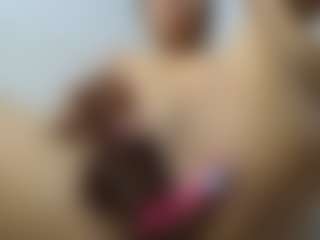 miachanel421's Live Sex Cam Show