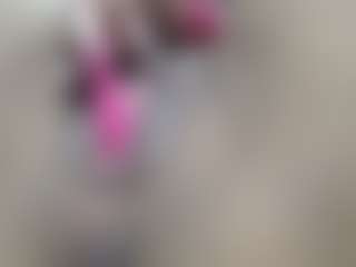 miachanel421's Live Sex Cam Show