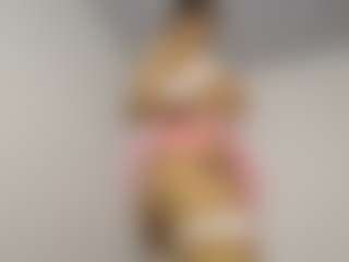miachanel421's Live Sex Cam Show
