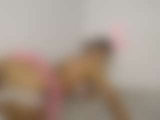 miachanel421's Live Sex Cam Show
