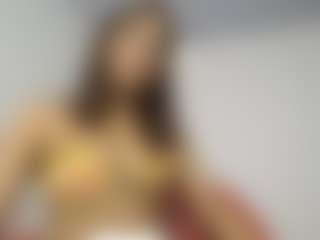 miachanel421's Live Sex Cam Show
