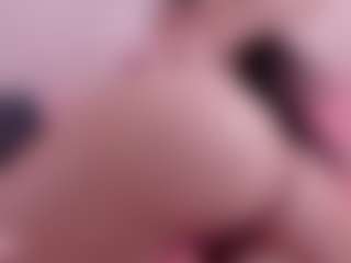 Live cam show with Miia-blaze - Sexy on CamwithHer