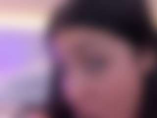 Live cam show with Miia-blaze - Latina Teen (18+) on Uber Horny | colombia