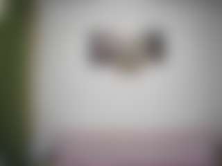 Live cam show with Anna - Moaning on AdultVida.com