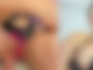 Live cam show with Sara-evans03 - Public on instabang